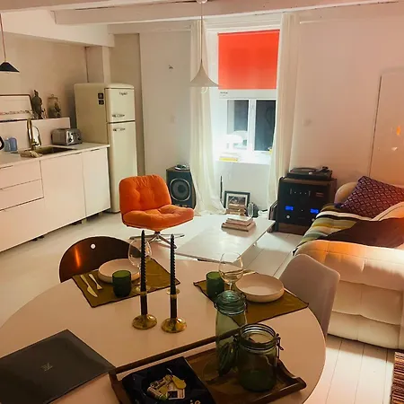 Maison Solar Trentemoult 펜션 *